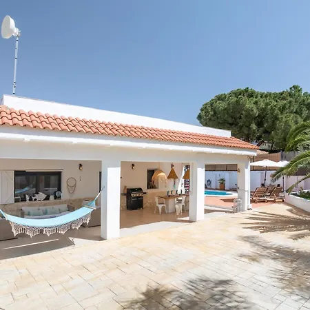 Finca Boubou * Бусот